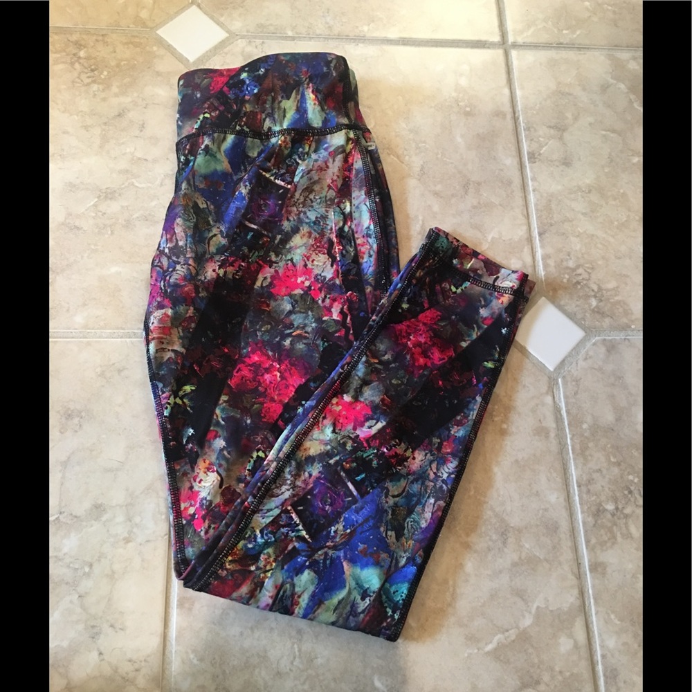 Danskin Now Yoga Pants size small
